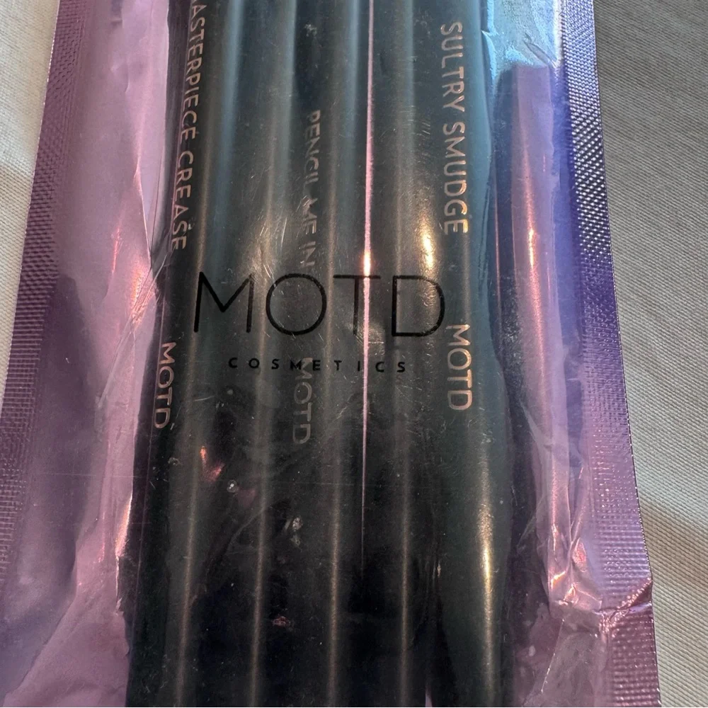 MOTD Cosmetics Black Makeup Brush Set‎ New unopened
